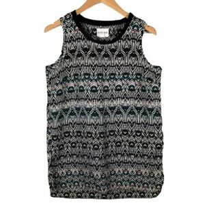 OLIVE + OAK SLEEVELESS LIGHTWEIGHT TOP SZ small